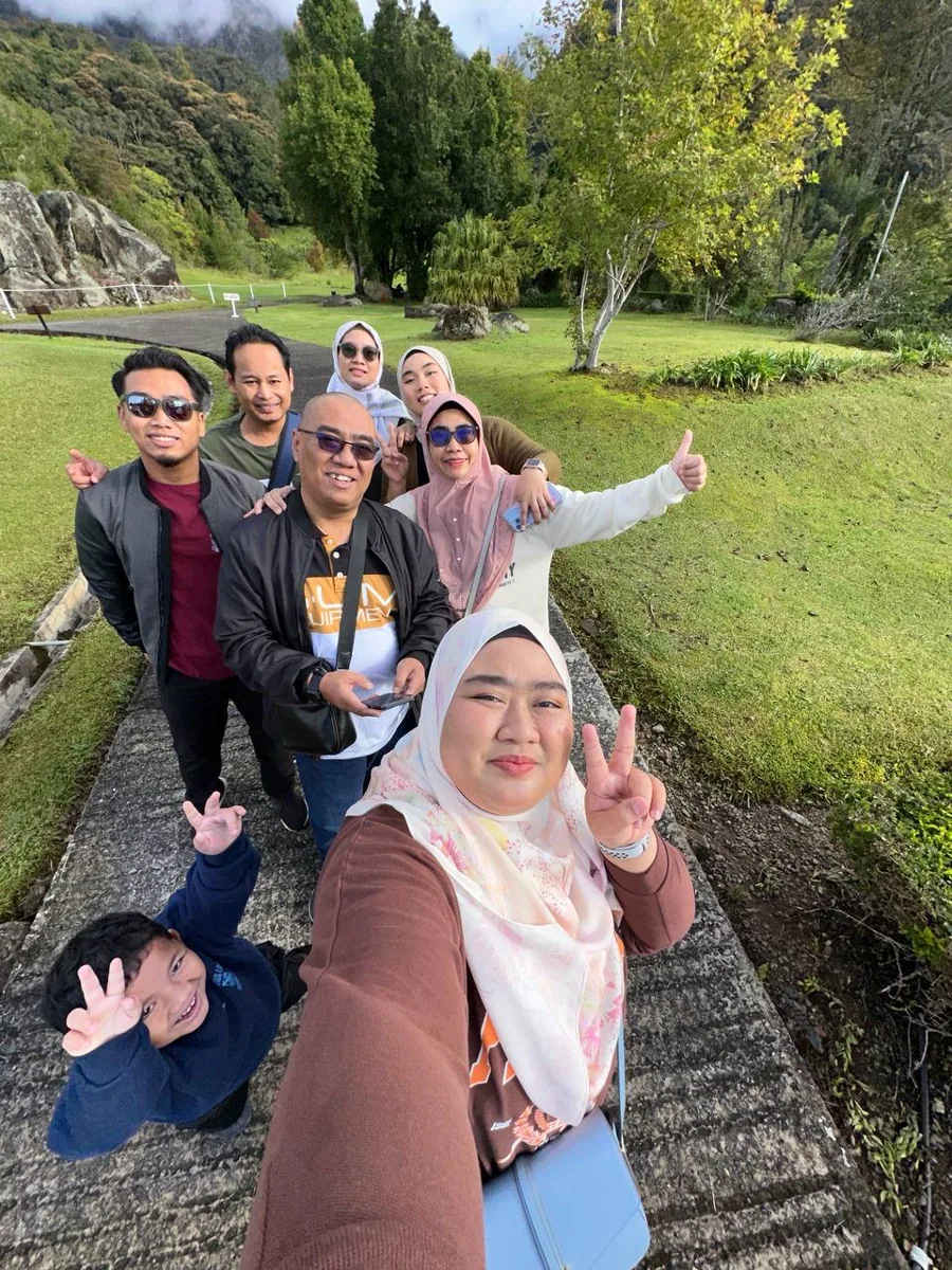 Pelanggan LTS Travel