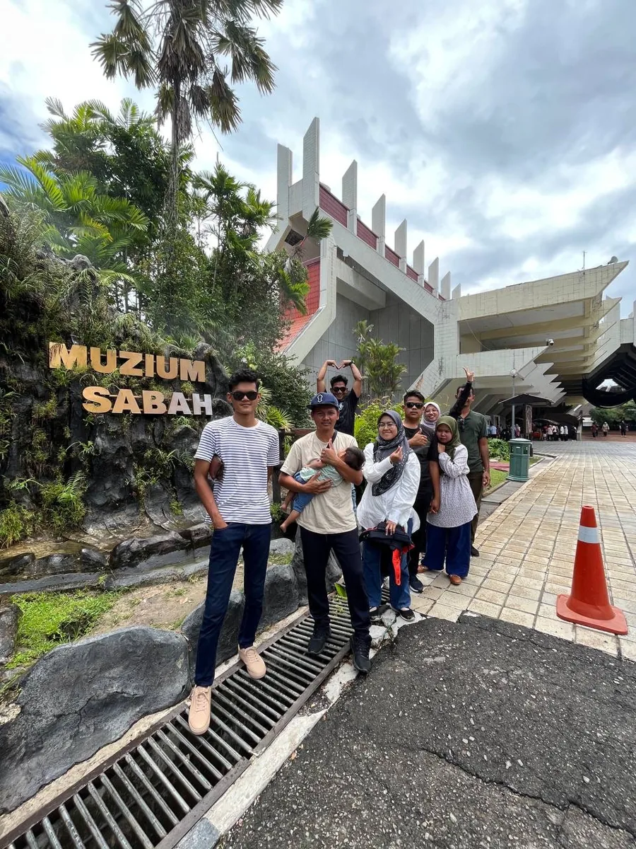 Pelanggan LTS Travel